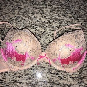 Victoria’s Secret Very Sexy Plunge/Plongeant - 36B